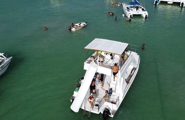Punta Cana Private Boat Tour with Open Bar and BBQ