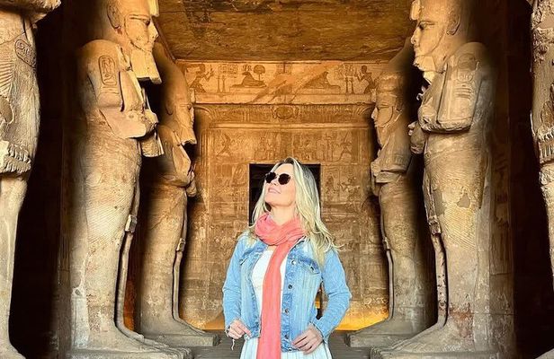 4 Day Nile Cruise From Aswan to Luxor with Balloon and Abu Simbel