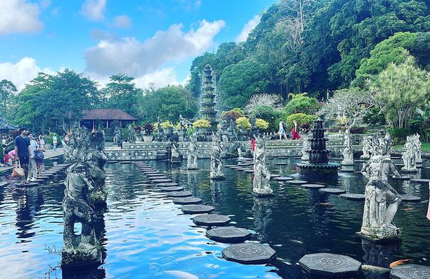 Bali Lempuyang Temple, Water Palace, and Waterfall Tour