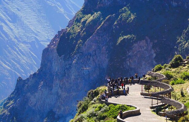Colca Canyon 2-Day Tour with Lodge Stay and Transfer to Puno