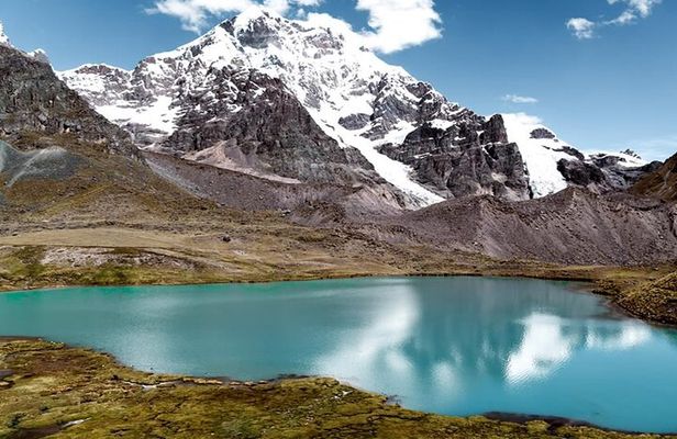 Trekking Through the 7 Lagoons of Ausangate