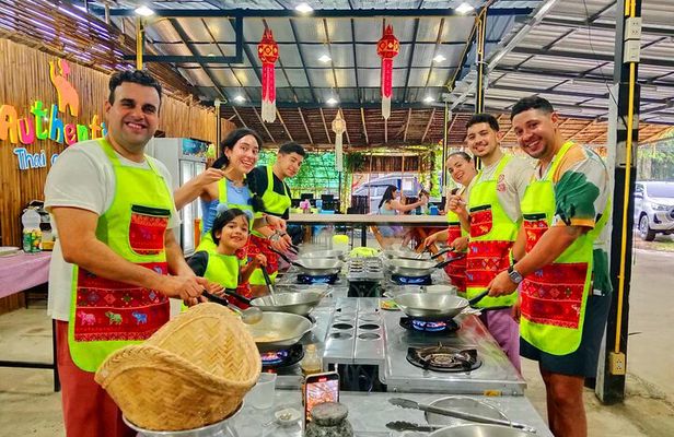 Small Group cooking Class by Authentic Thai Cooking 