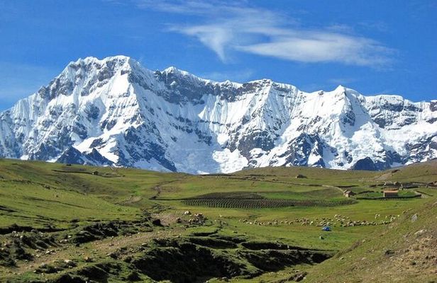 Ausangate trek and Rainbow Mountain