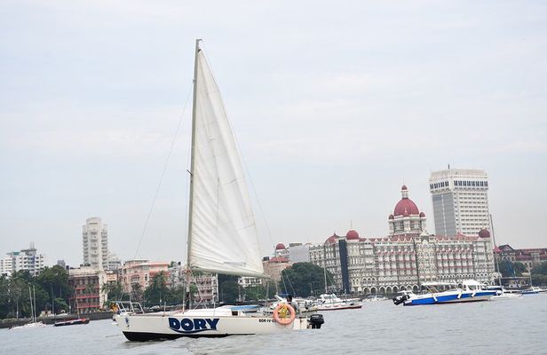 Mumbai Bay Breeze Sail on a Compact Yacht Experience