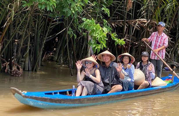 Small Group Full-Day Tour Cu Chi Tunnels and Mekong Delta