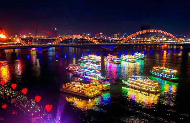 Da Nang Night Market & Han River Cruise: Private Experience