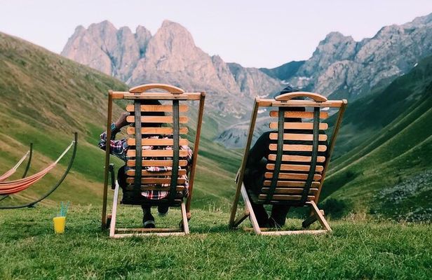 Kazbegi & Juta, 2-day tour. (easy hikings)