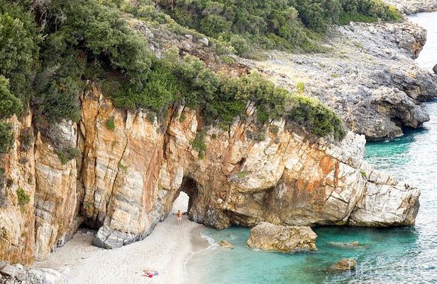 Pelion Treasures: Private Tour of Tsagkarada & Mylopotamos