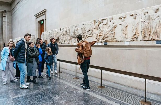 Londons Treasures Guided Tour of the British Museum + Ebook