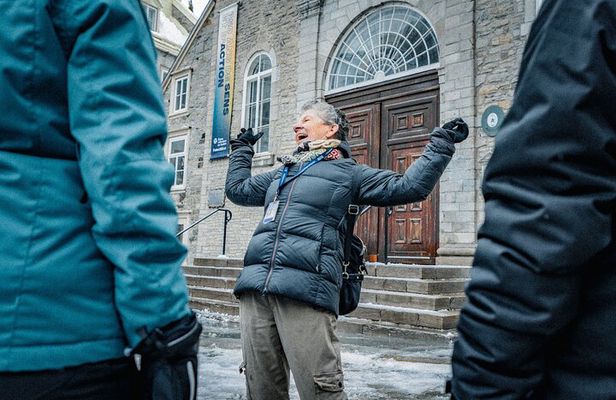Old Quebec Classique Walking Tour with Funicular 