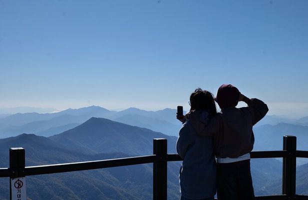  Jeonju Hanok Stay & Mt. Jiri Hiking from Seoul