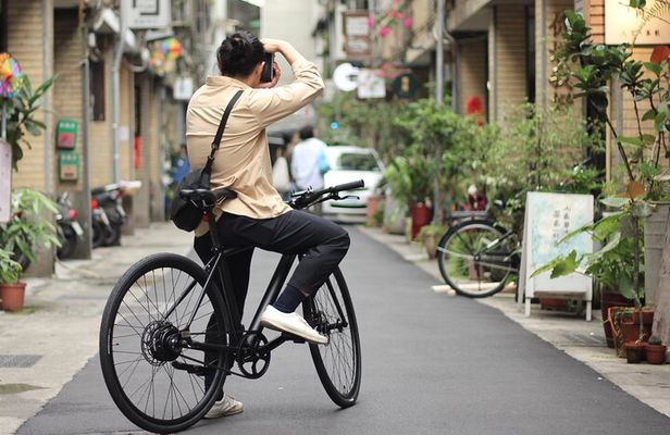 Best E-bike Cycling Tour in Taipei - Includes Local Food & Drinks