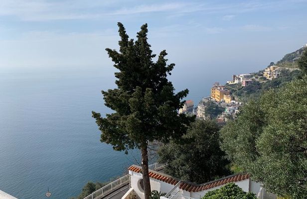 Amalfi Coast Shared Tour from Naples: Positano, Amalfi & Sorrento