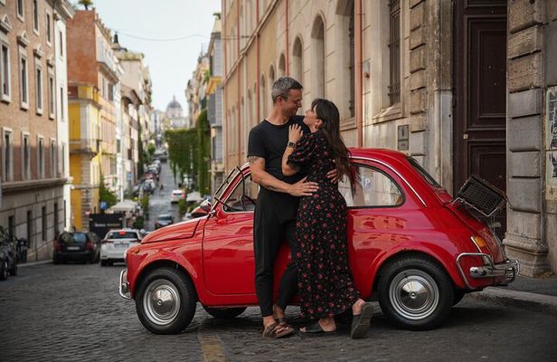 Vintage Fiat500 Car Tour with Professional Photos in Rome