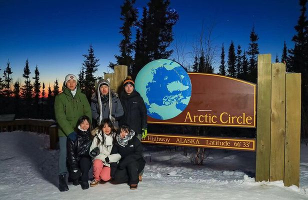 Arctic Circle Day Tour Adventure