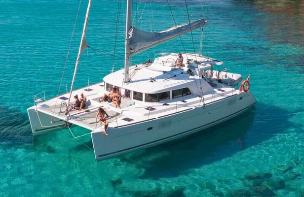 Kos: Catamaran Small Group Full-Day trip with Meal, Drinks, Swim
