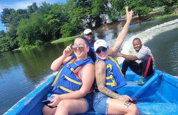 Santo Domingo: City Boat Ride Adventure Guided Tour