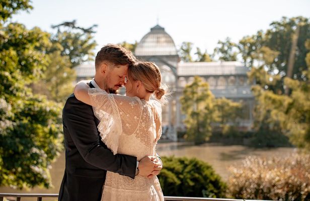 Private Professional Vacation Photoshoot in Madrid