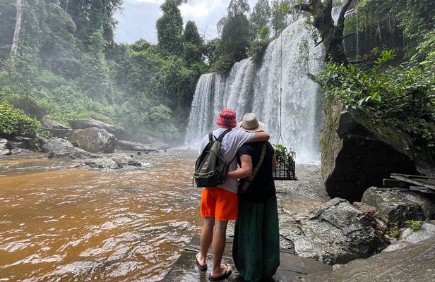 Siem Reap: Kulen Waterfall, Banteay Srei, and Beng Mealea Tour