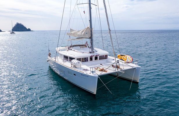 Costa Rica Catamaran: Snorkel, Kayak, Paddleboard & Drinks