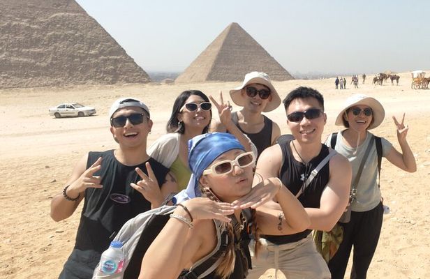 Private Guided Tour Giza Pyramid, Shpinx and The Grand Museum.