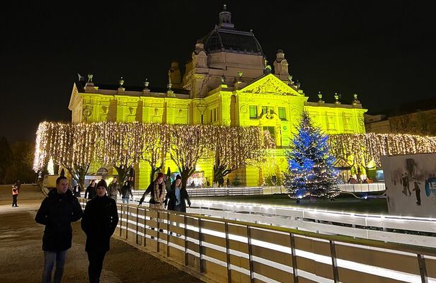 Zagreb Christmas Magic: Private History, Culture & Cuisine tour