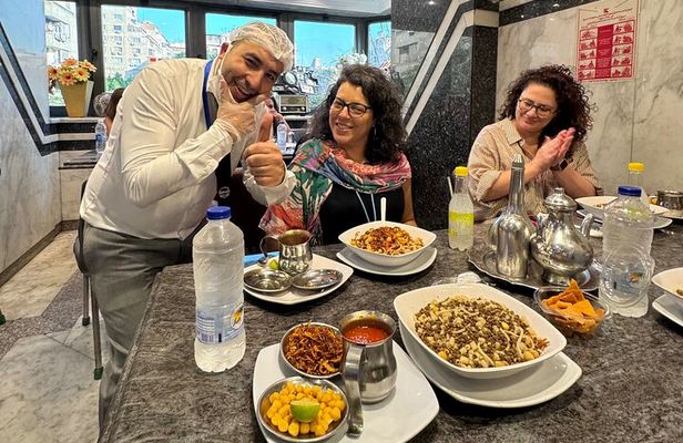 Cairo Downtown Food Tour with khan Elkhalili Market Visit