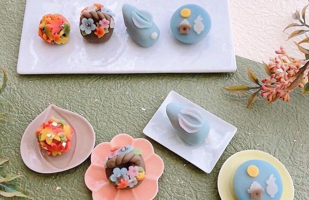 Making Japanese desserts Nerikiri & drinking matcha in Tokyo