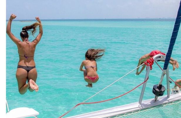 Isla Mujeres VIP Premium Catamaran Transport & Dock fee Included