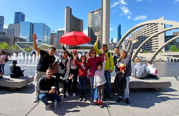 Private Toronto City Highlights 3 Hour Walking Tour