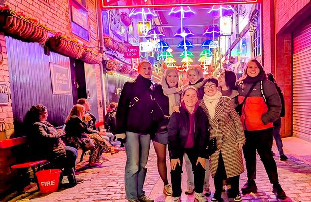 The Story of Belfast walking tour with a local guide