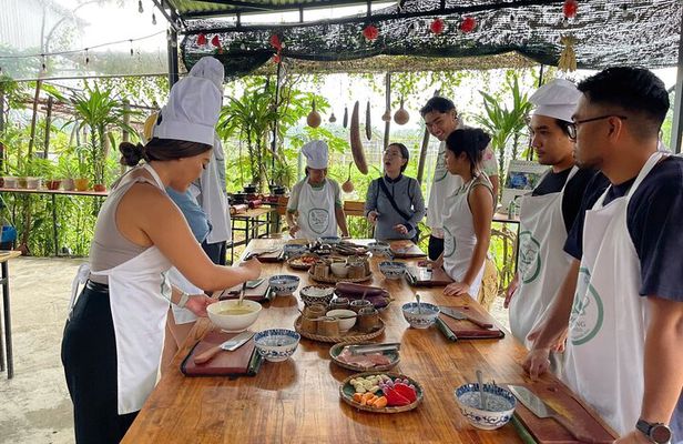Hoi An Vespa Tour: Hoi An Rural Life & Cooking Class