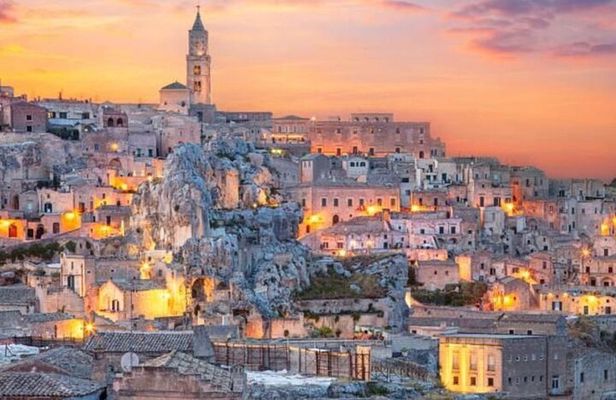 Evening tour among the Apulian beauties Matera and Altamura