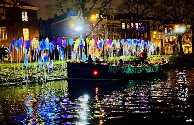 Amsterdam Light Festival Cruise
Fully Open Boat with Mulled Wine