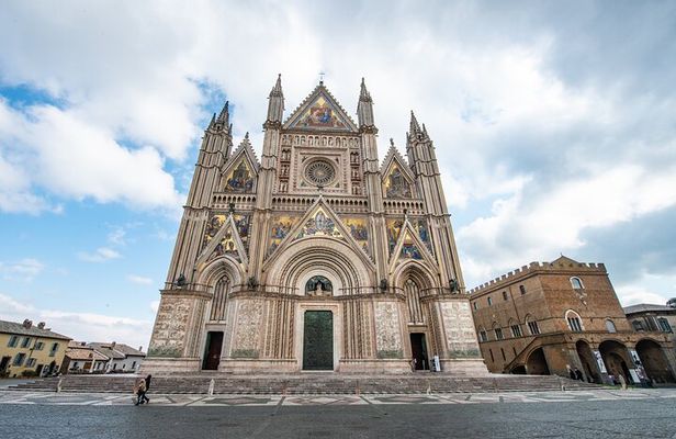Orvieto Saint Patrick Well and Cathedral 2 Hours Tour