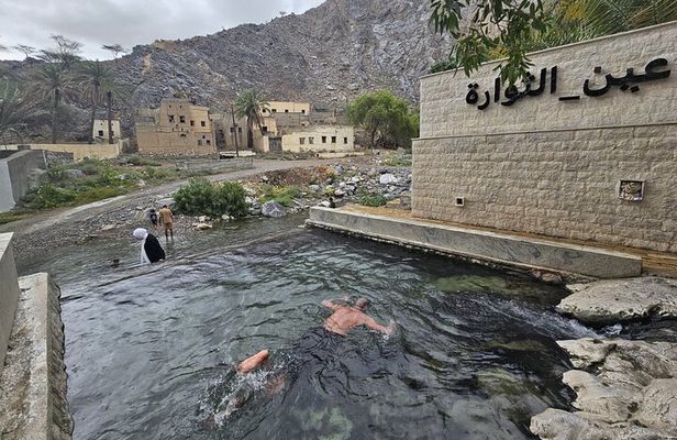 Private Full Day Tour To Nakhal Rustaq And Hot Springs