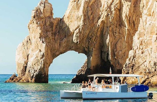 Private Sunset Catamaran: 3-Hour Exclusive Cruise in Los Cabos