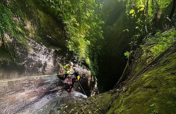 Canyoning Bali, Aling Canyon (Adventure, discovery, nature)
