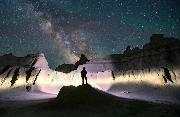 Badlands National Park - Sunset and Stargazing (Private)