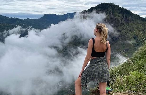 Sigiriya, Kandy to Ella TRain Ride plus Up Country TEA[B&B Basis]