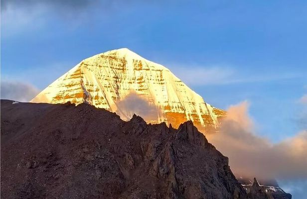 11-Day Ngari Discovery Tour Manasarovar Lake and Mt. Kailash