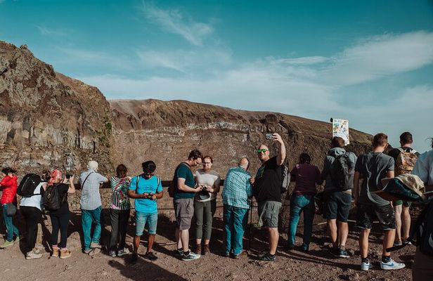 Pompeii and Mount Vesuvius Small Group Tour from Naples