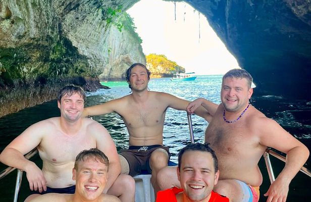 Snorkeling at Los Arcos 5 islands Hidden Beach and Cliff Jumping