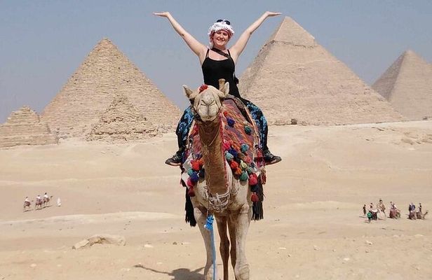 Giza Pyramids Private Visit