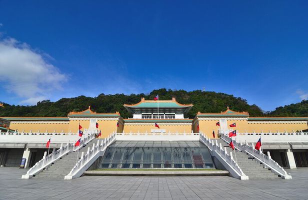 Taipei National Palace Museum Guided Tour