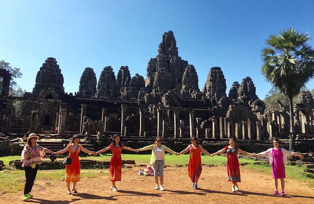A-Day Explore Beng Mealea-Phnom Kulen-Banteay Srei-Pre Rup Sunset