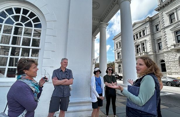 Charleston Gardens & Architecture 2 Hour Small Group Walking Tour