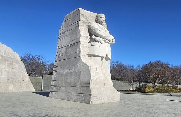 Discover Washington DC on a Day Trip from Manhattan or New Jersey