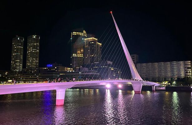 Buenos Aires City Private Night Tour with Local Guide