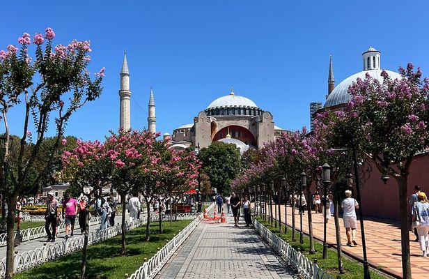 ISTANBUL BEST: Historic Wonders FullDay Private Guided City Tour